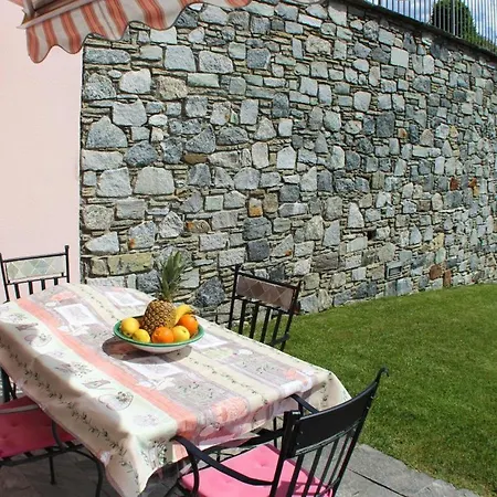 Olive Ferienwohnung Mit Garten Apartment Vercana